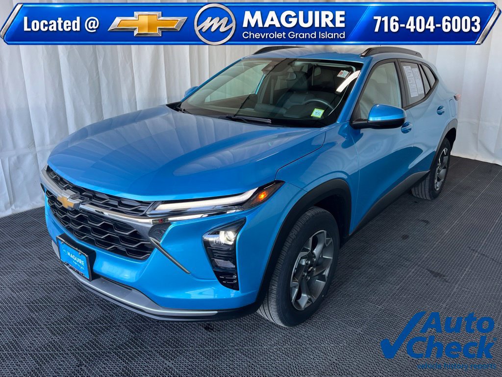 Used 2025 Chevrolet Trax LT w/ Driver Confidence Package