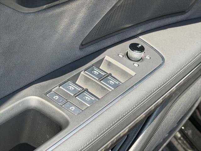 Used 2025 Audi A8 L 3.0T w/ Executive Package AWD/4WD image 19