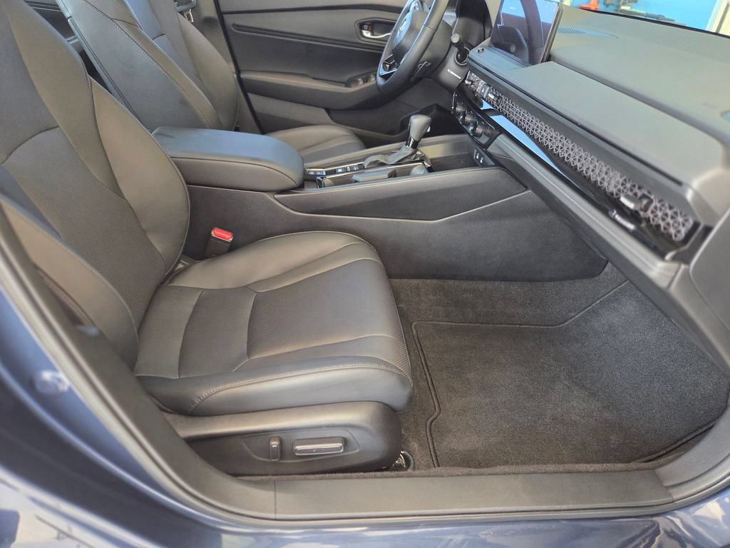 Certified 2025 Honda Accord EX-L image 18