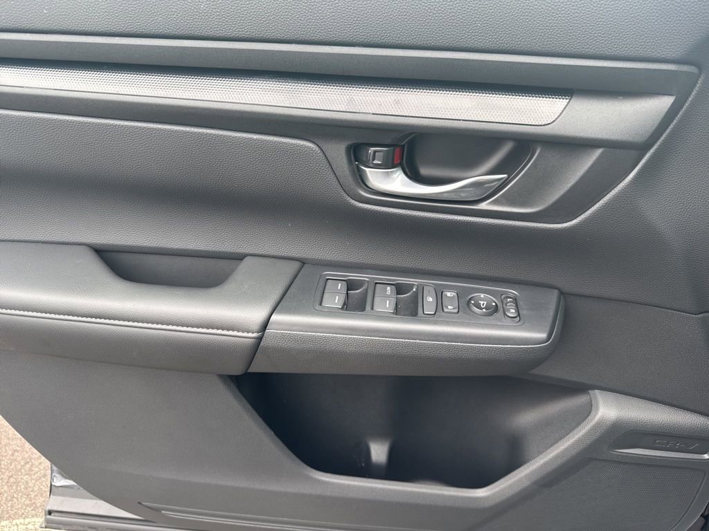 Used 2024 Honda CR-V LX image 11