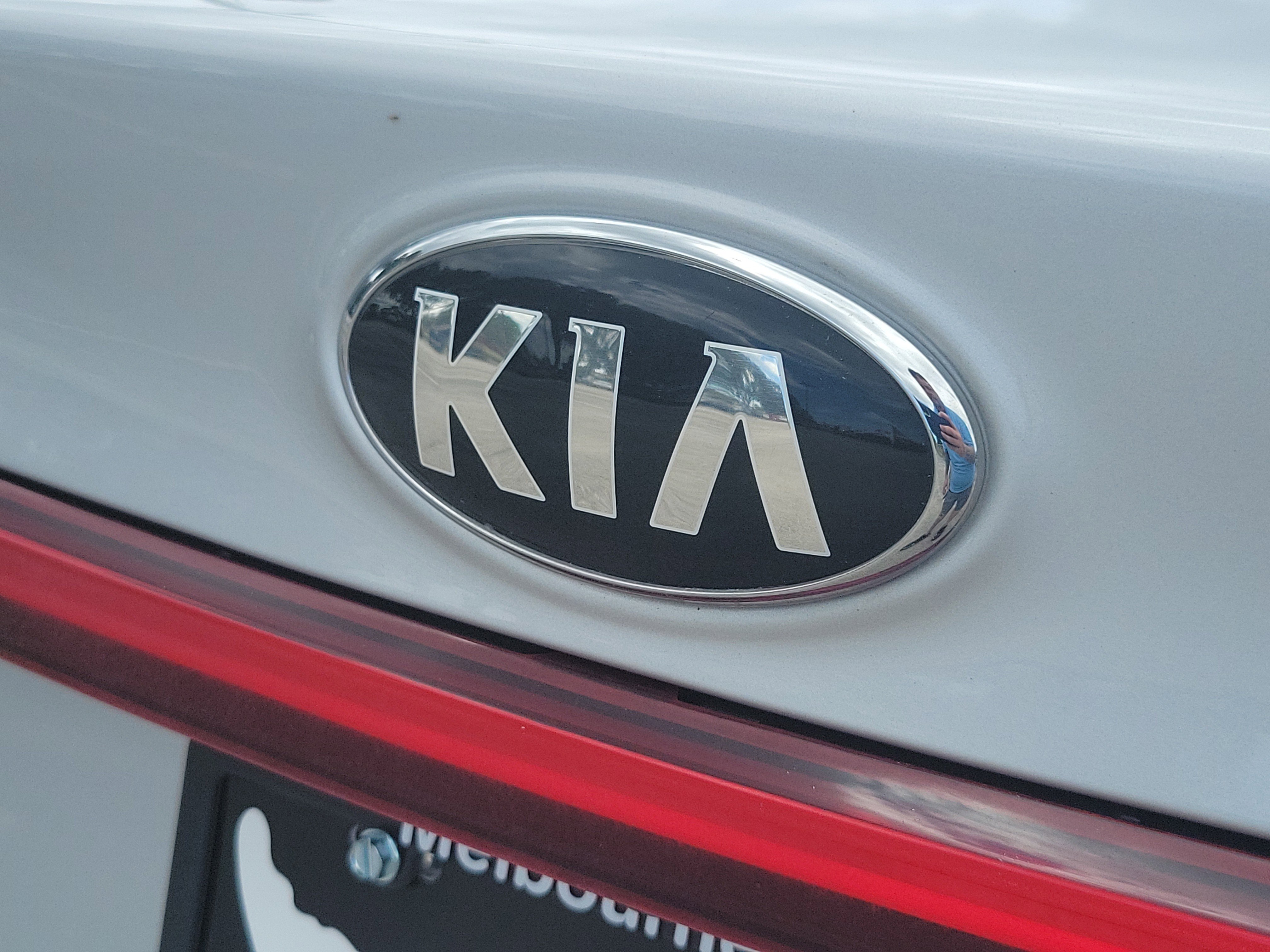 Used 2021 Kia Forte LXS image 6