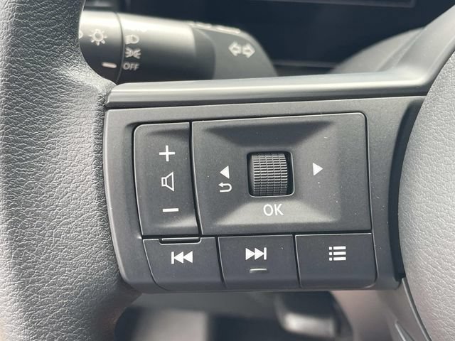 New 2026 Nissan Kicks SV w/ Interior Electronics Package FWD image 30