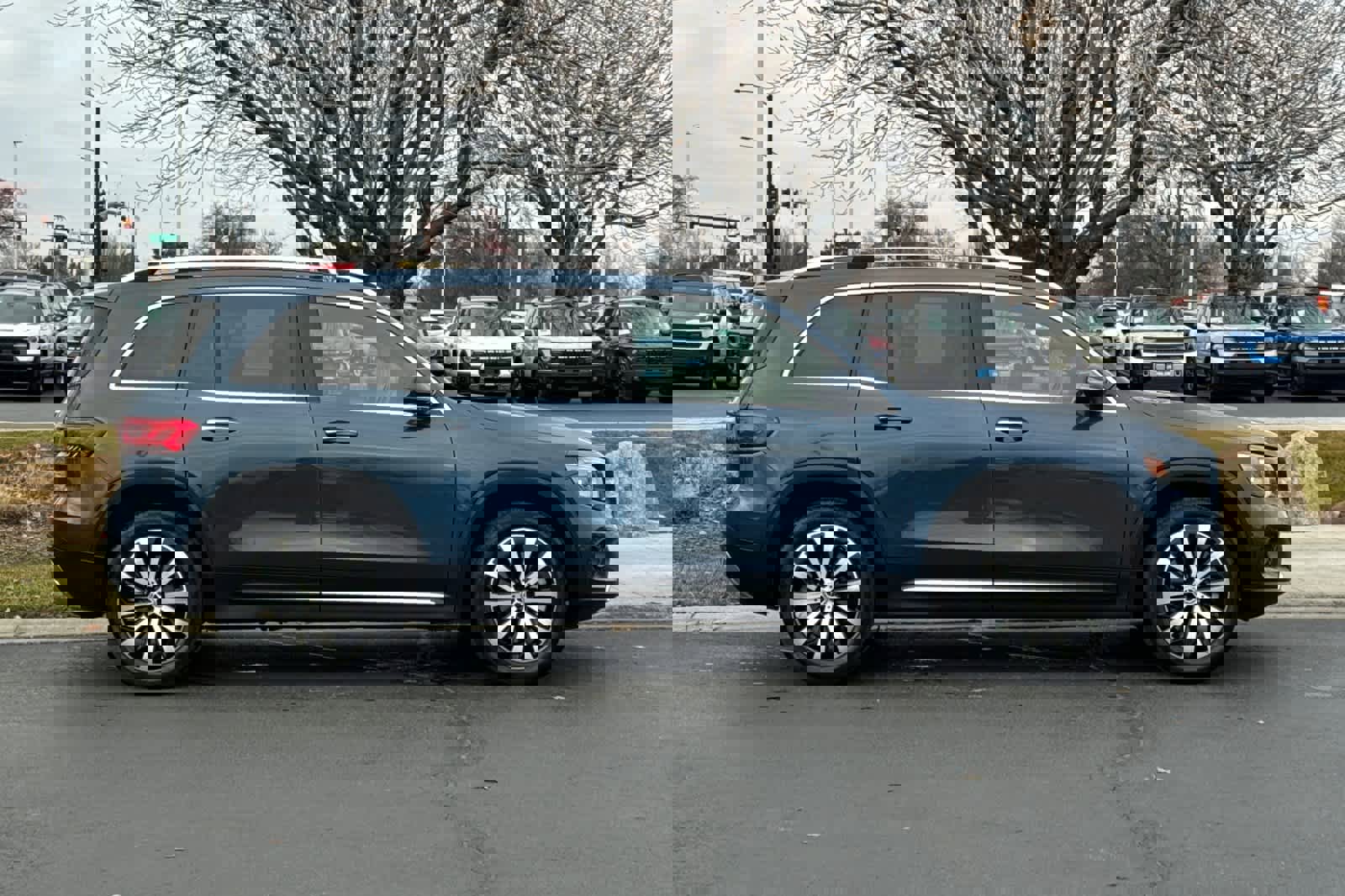 Used 2023 Mercedes-Benz GLB 250 4MATIC image 8