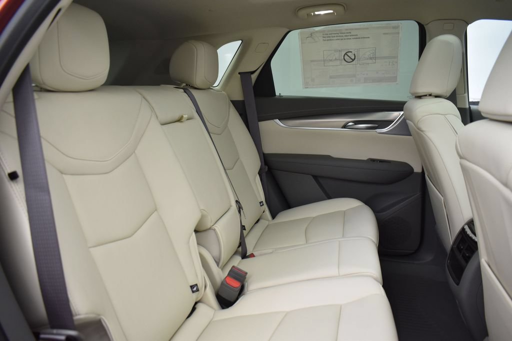 New 2026 Cadillac XT5 Premium Luxury w/ Driver Assist Package AWD/4WD image 32
