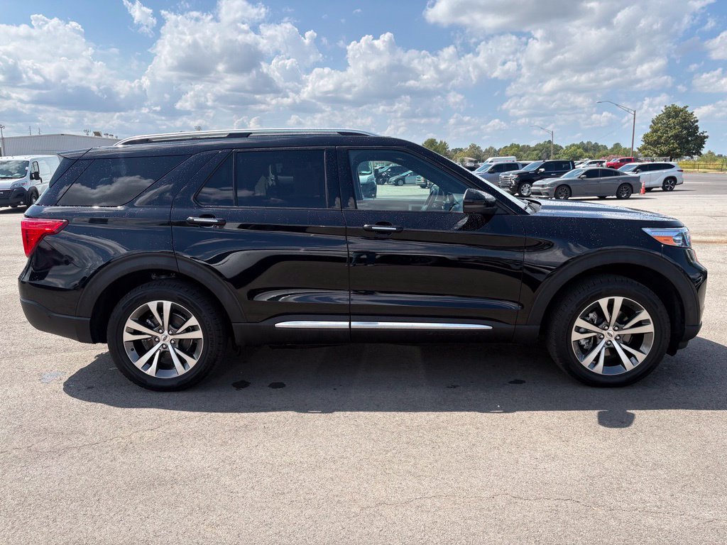 Used 2020 Ford Explorer Platinum w/ Premium Technology Package AWD/4WD image 9