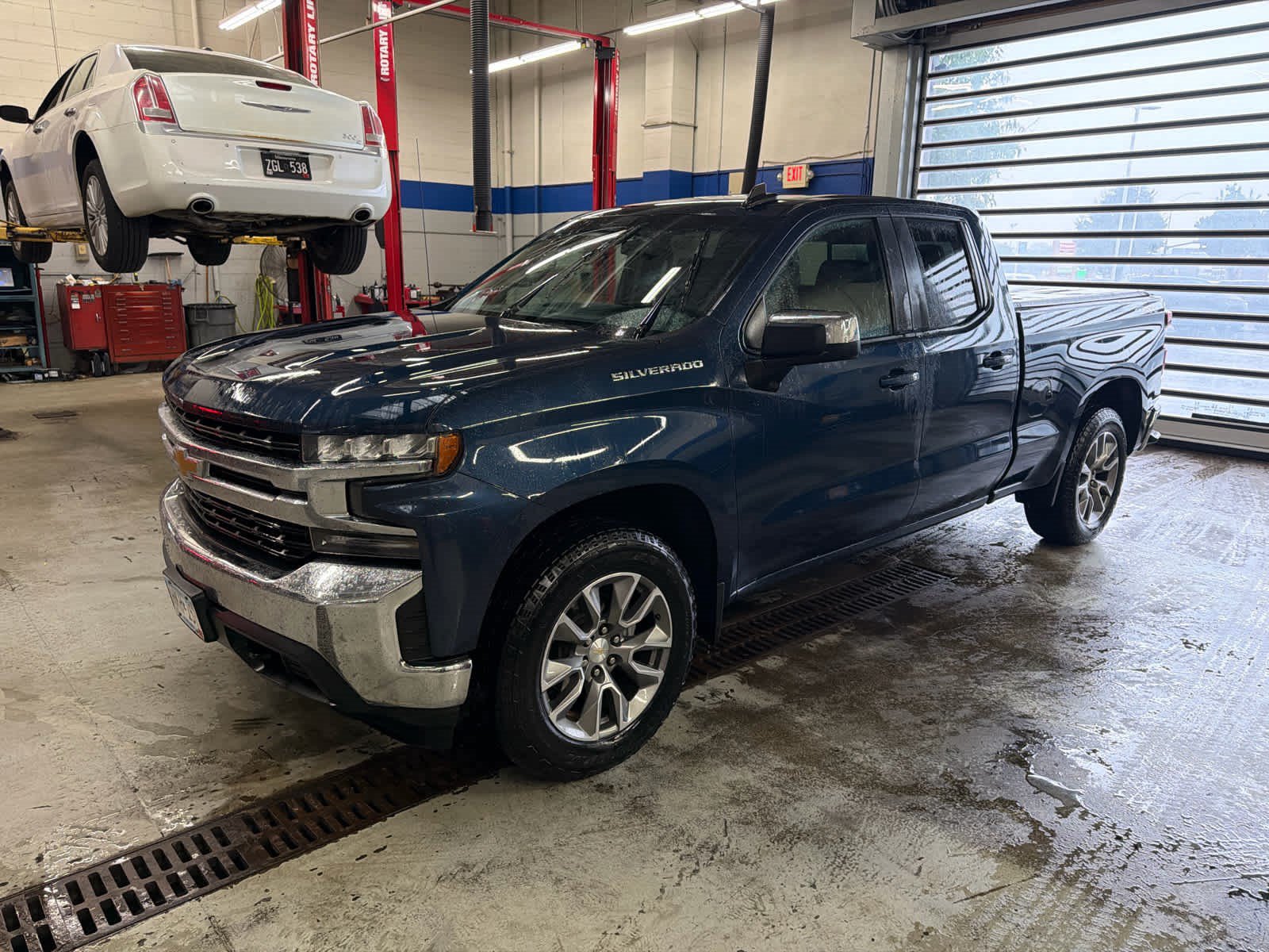 Used 2021 Chevrolet Silverado 1500 LT w/ All Star Edition Plus AWD/4WD image 2