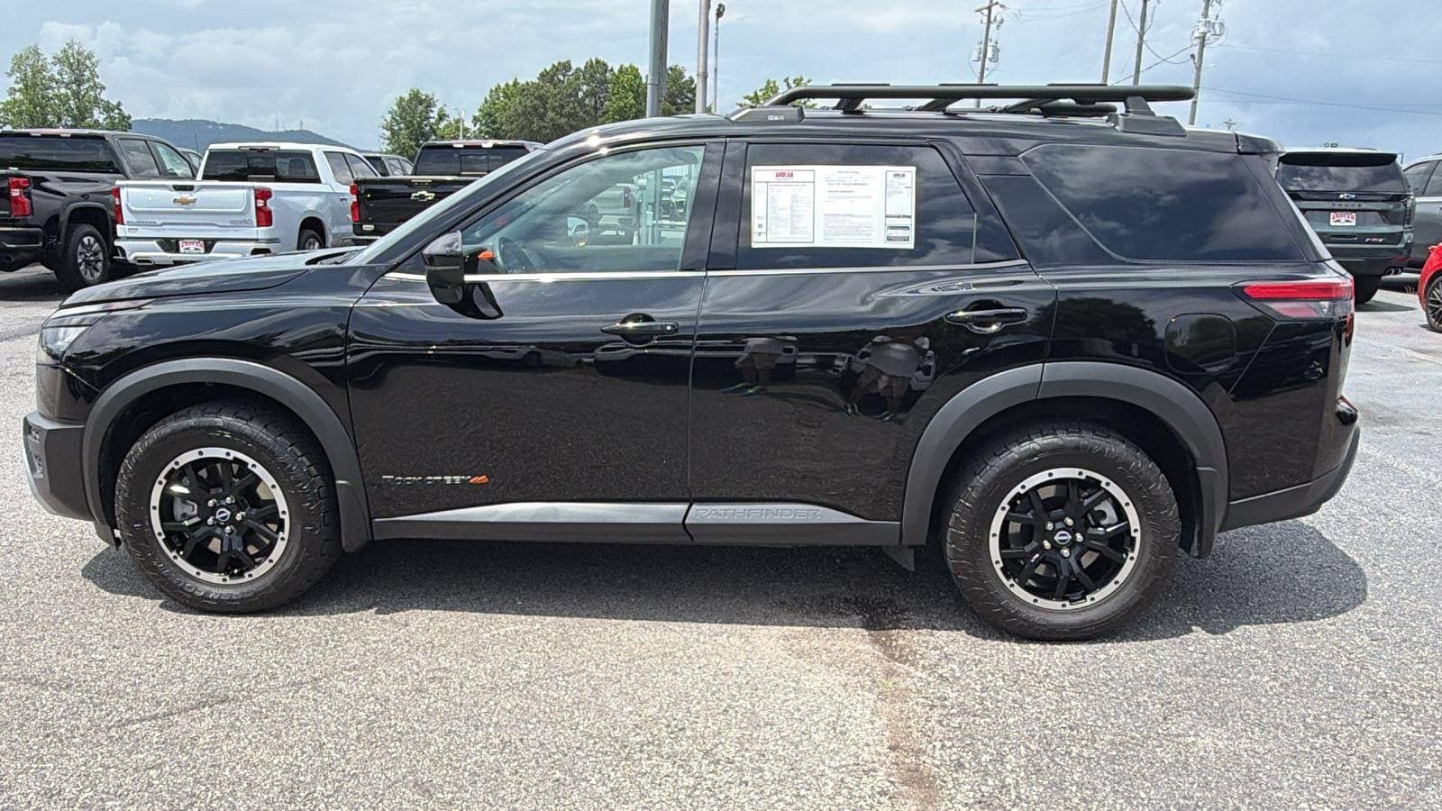Used 2024 Nissan Pathfinder Rock Creek AWD/4WD image 8