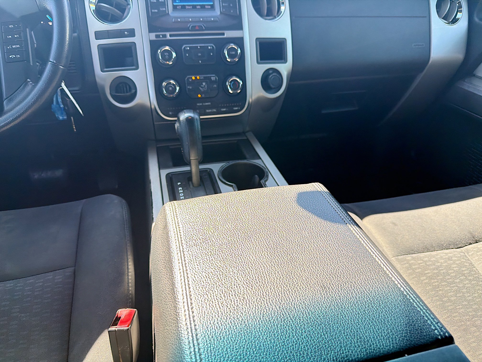 Used 2017 Ford Expedition EL XLT image 18