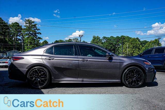 Used 2022 Toyota Camry XSE FWD image 9