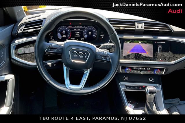 Used 2023 Audi Q3 2.0T Premium w/ Convenience Package AWD/4WD image 5