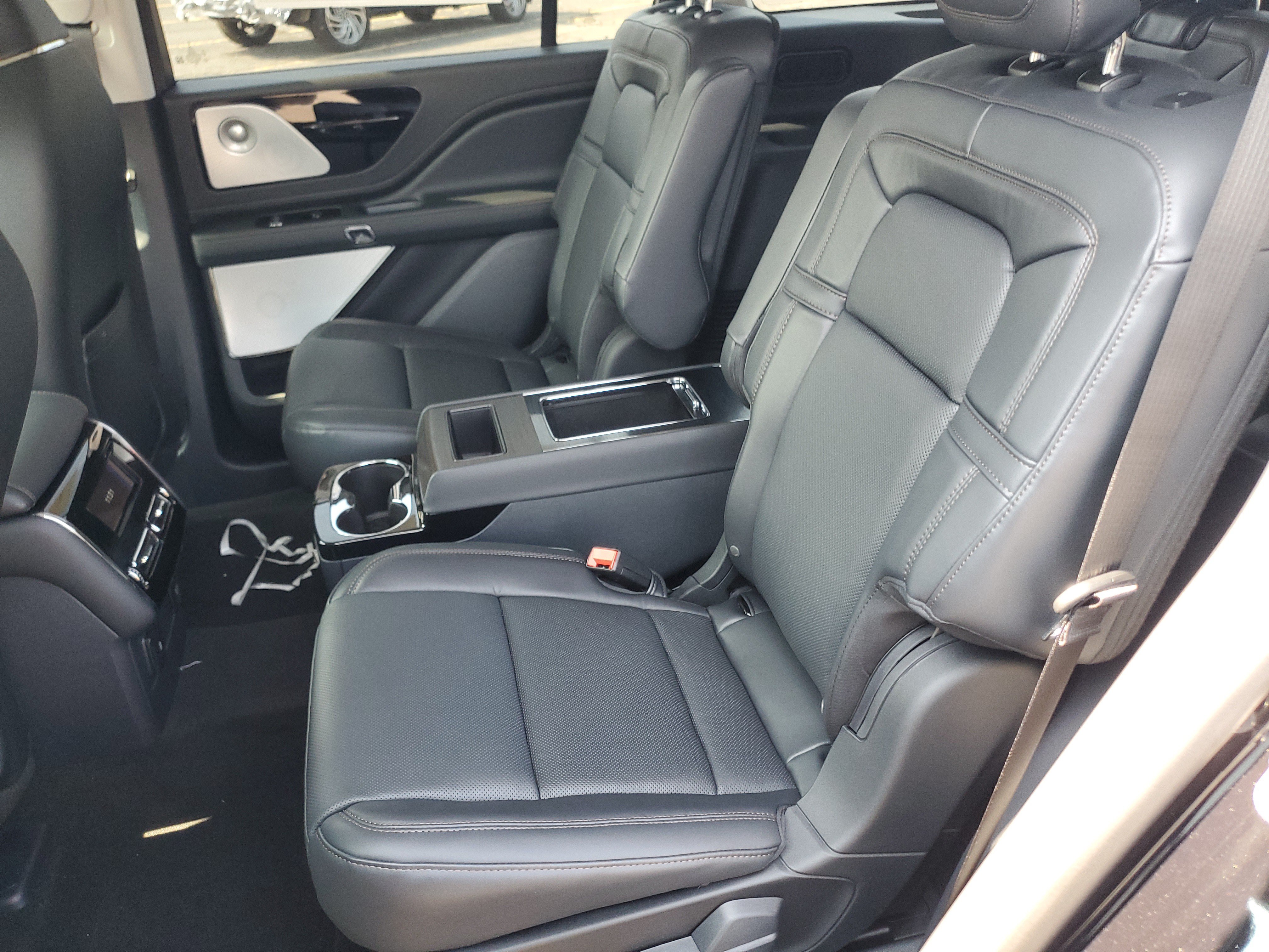 New 2026 Lincoln Aviator Reserve AWD/4WD image 27