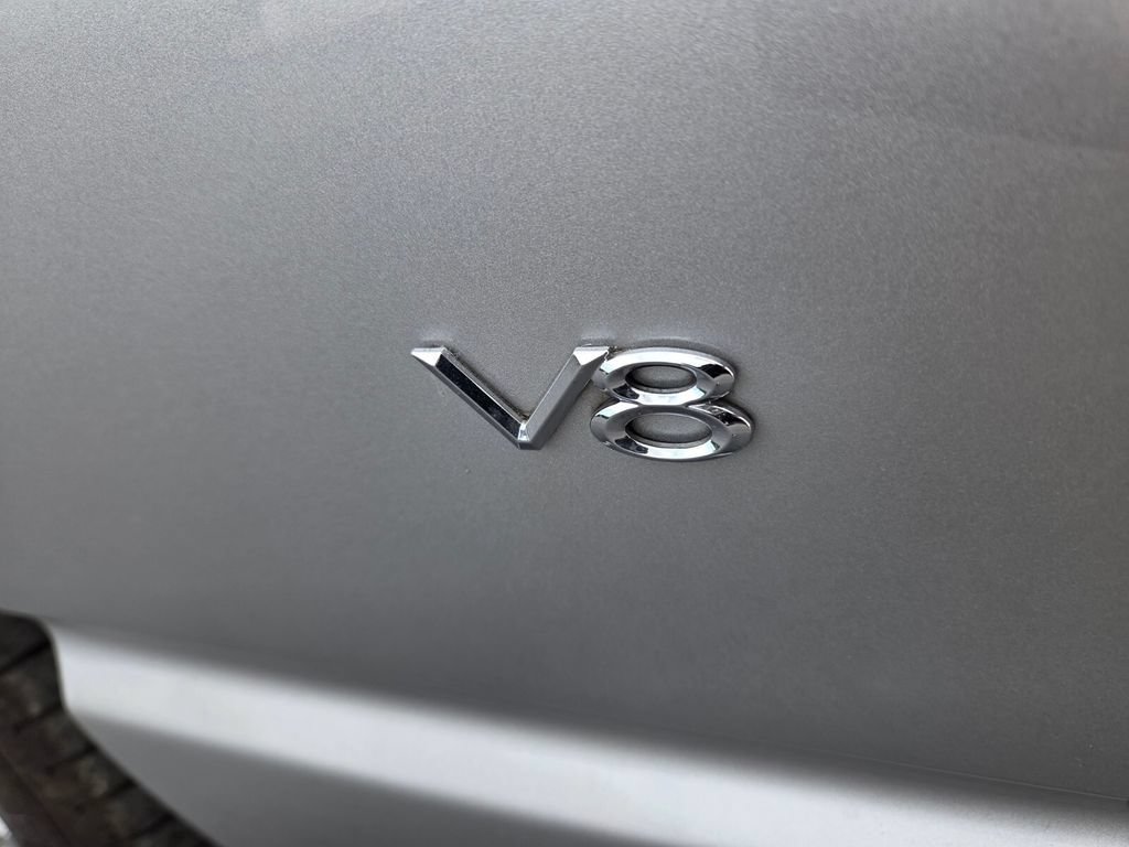 Used 2004 Ford Thunderbird RWD image 3