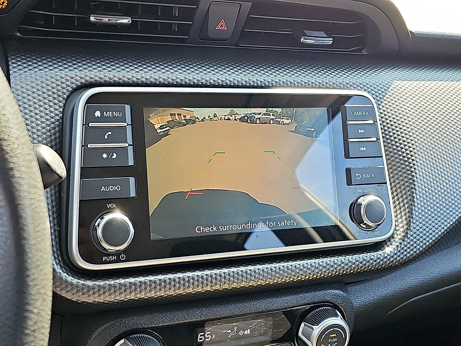 Used 2019 Nissan Kicks SV FWD image 17