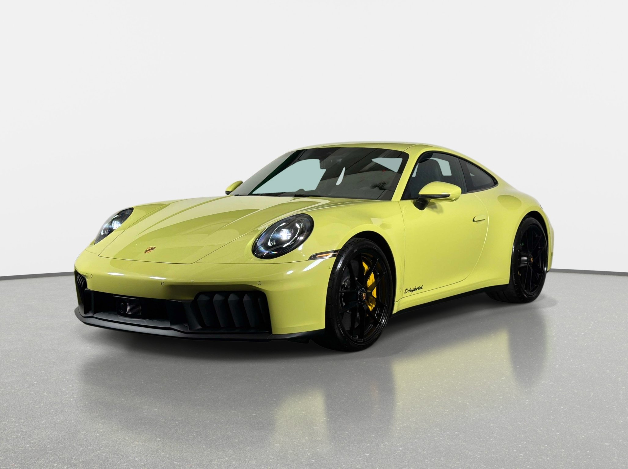 Used 2025 Porsche 911 Carrera 4 GTS AWD/4WD image 18