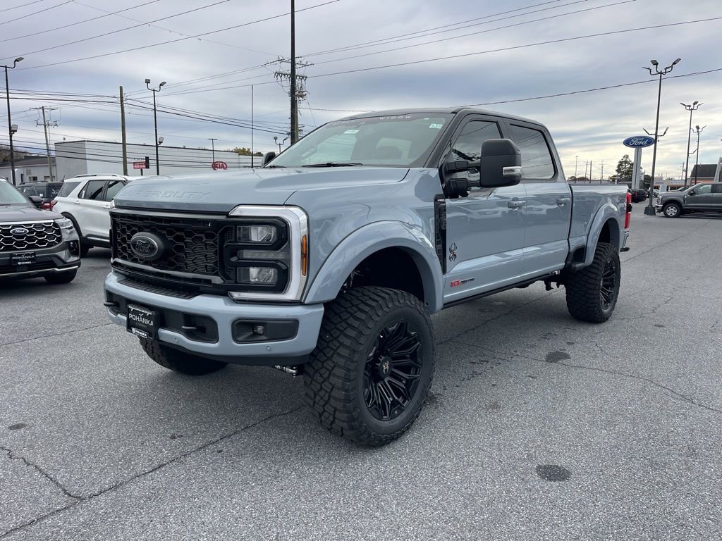 New 2026 Ford F250 Lariat w/ Black Appearance Package