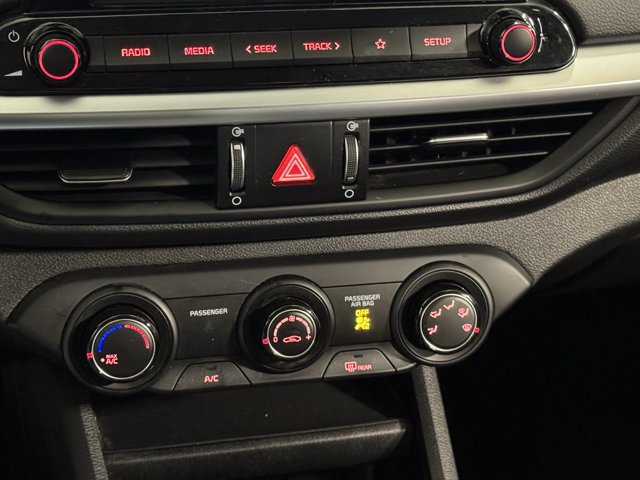 Used 2022 Kia Forte LXS w/ LXS Technology Package FWD image 16