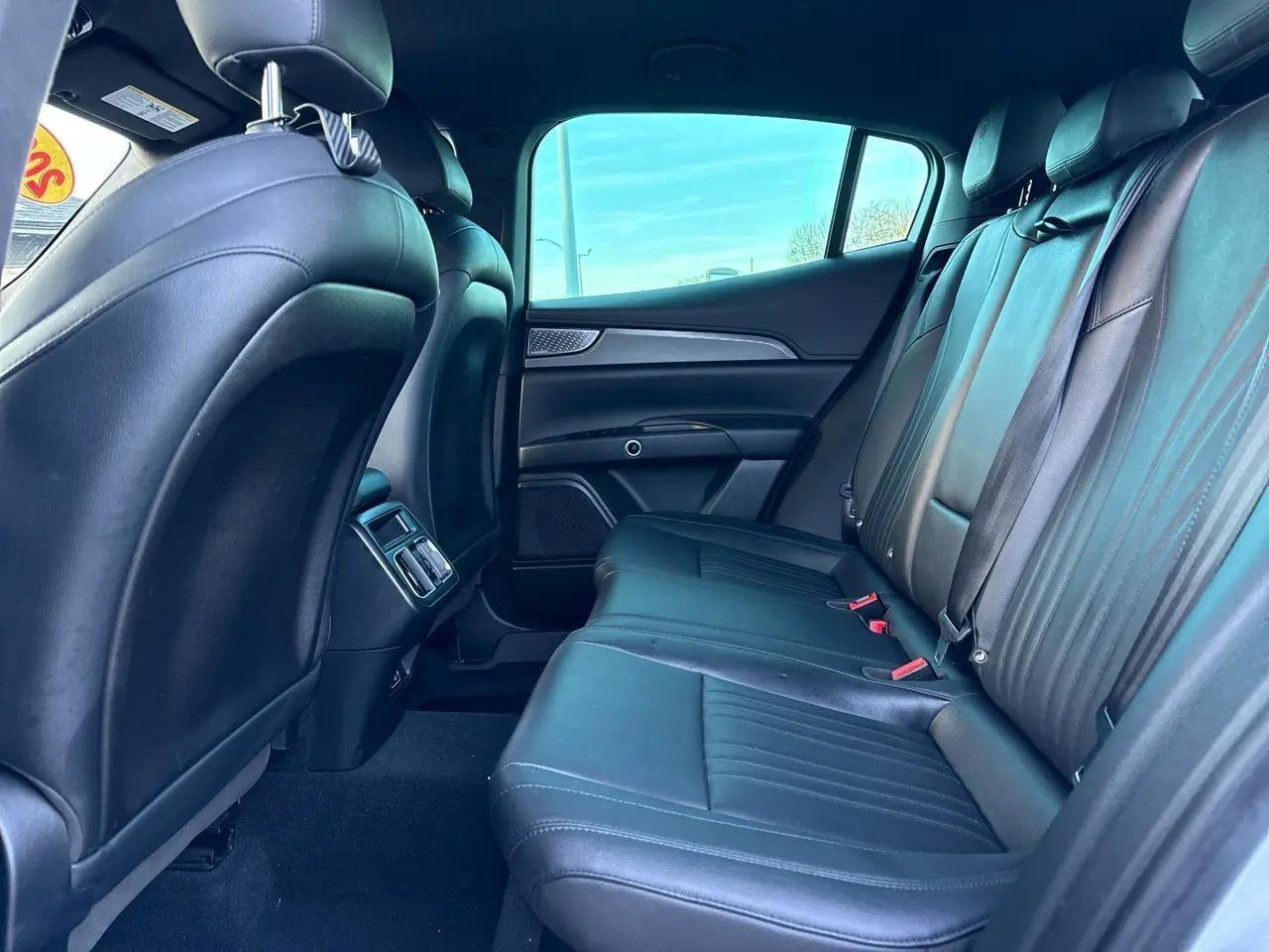 Used 2023 Maserati Grecale GT image 29