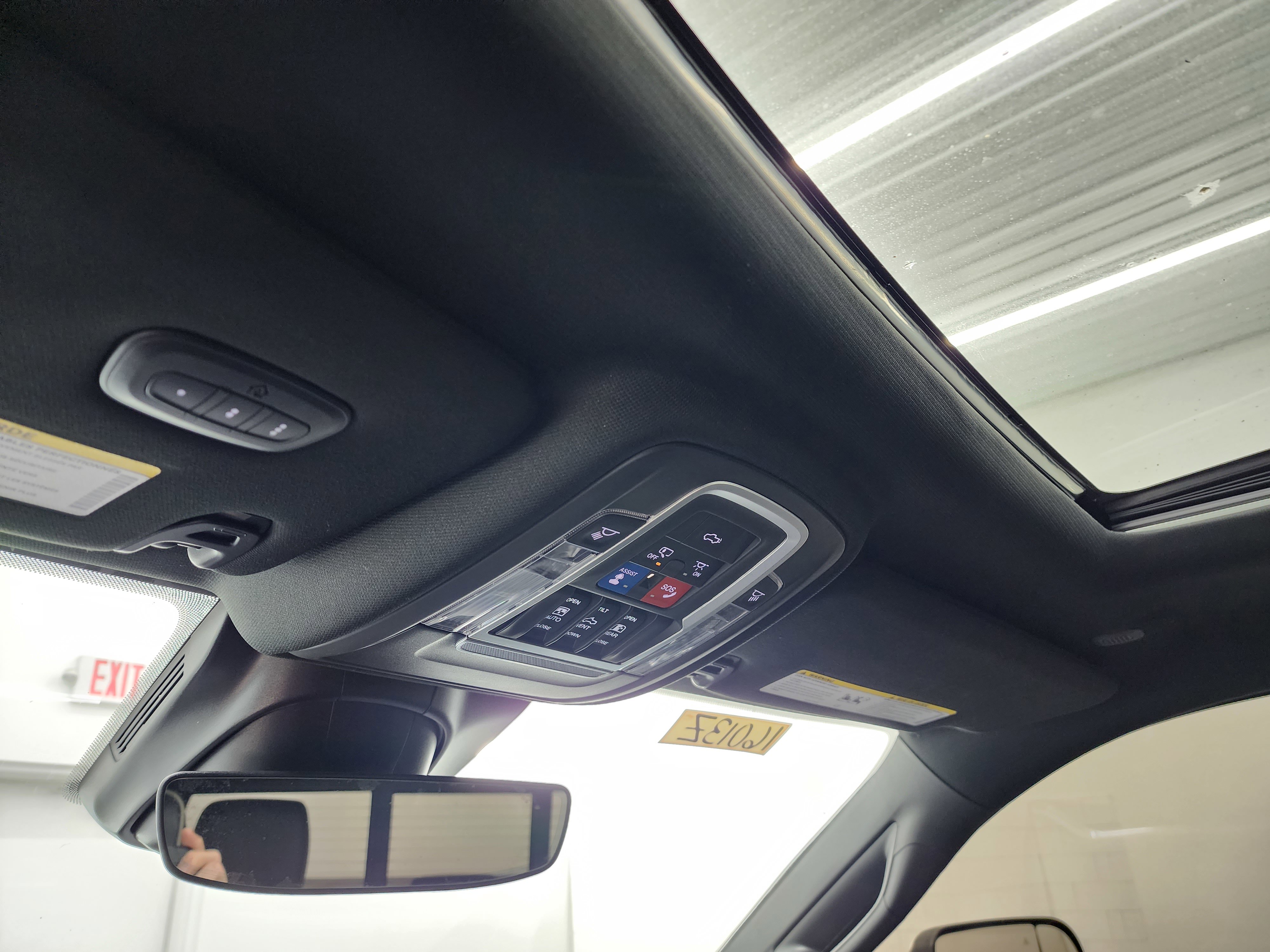 Used 2020 RAM 3500 Laramie image 13