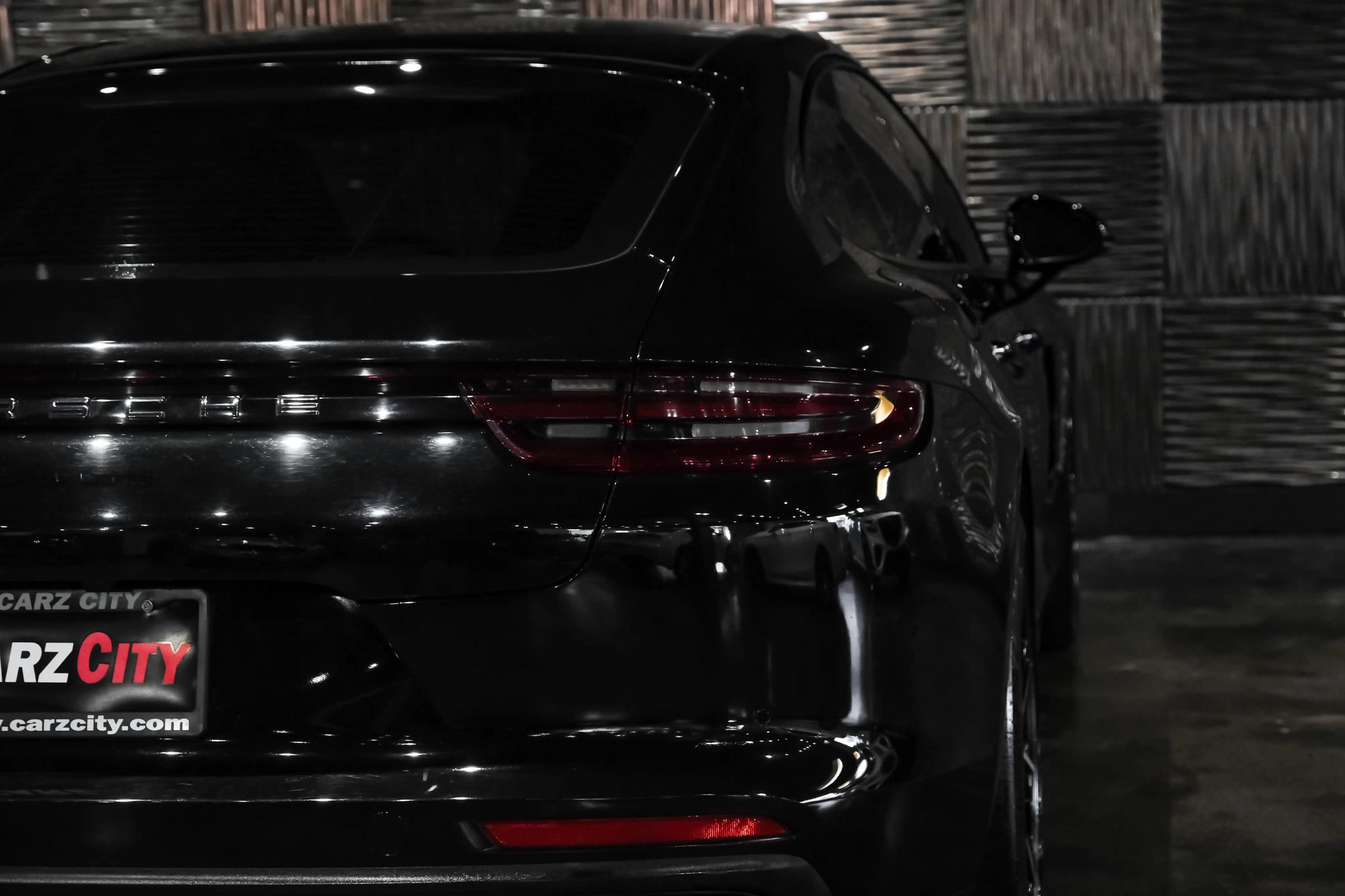 Used 2019 Porsche Panamera 4 AWD/4WD image 46