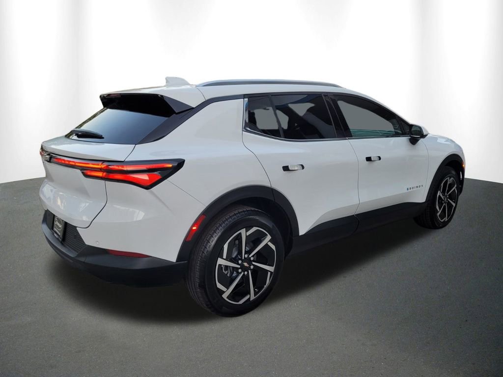 New 2026 Chevrolet Equinox EV LT FWD image 6