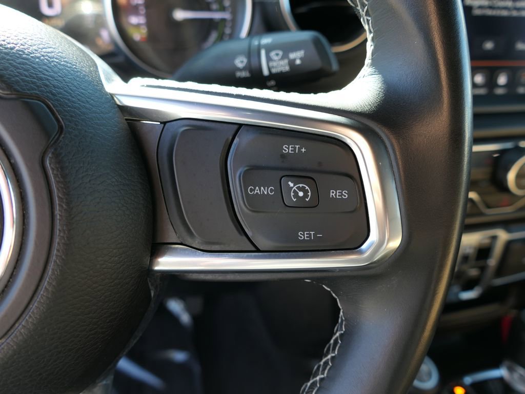 Used 2022 Jeep Wrangler Unlimited Sahara w/ Safety Group image 14