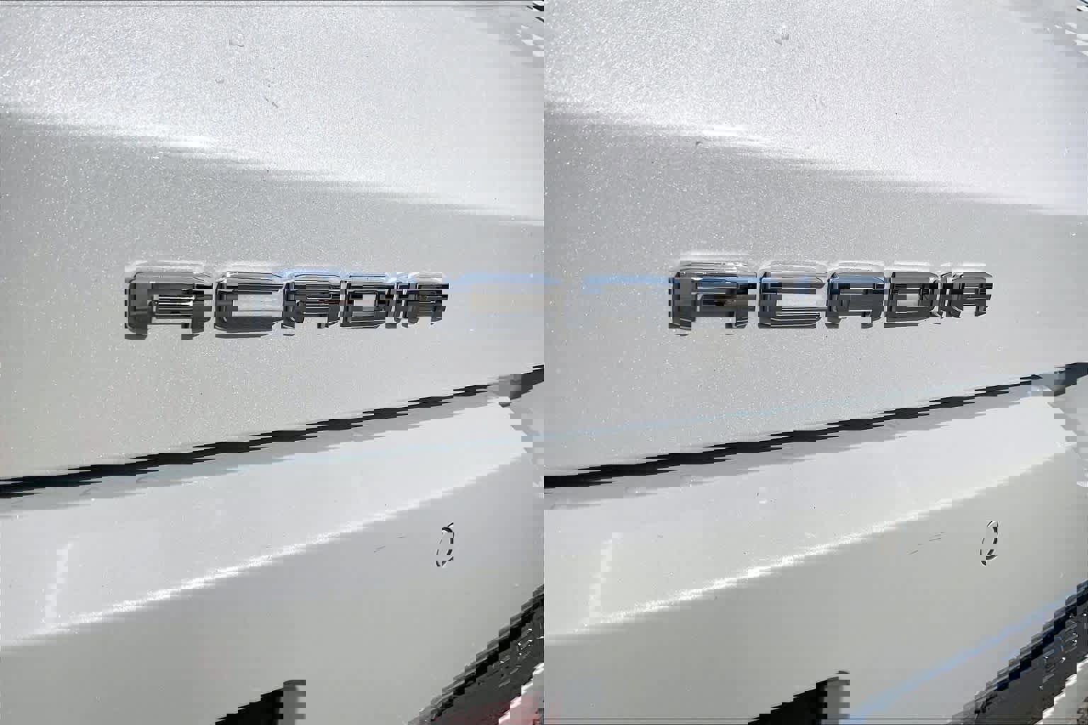 Certified 2023 GMC Acadia Denali w/ Denali Ultimate Package image 9