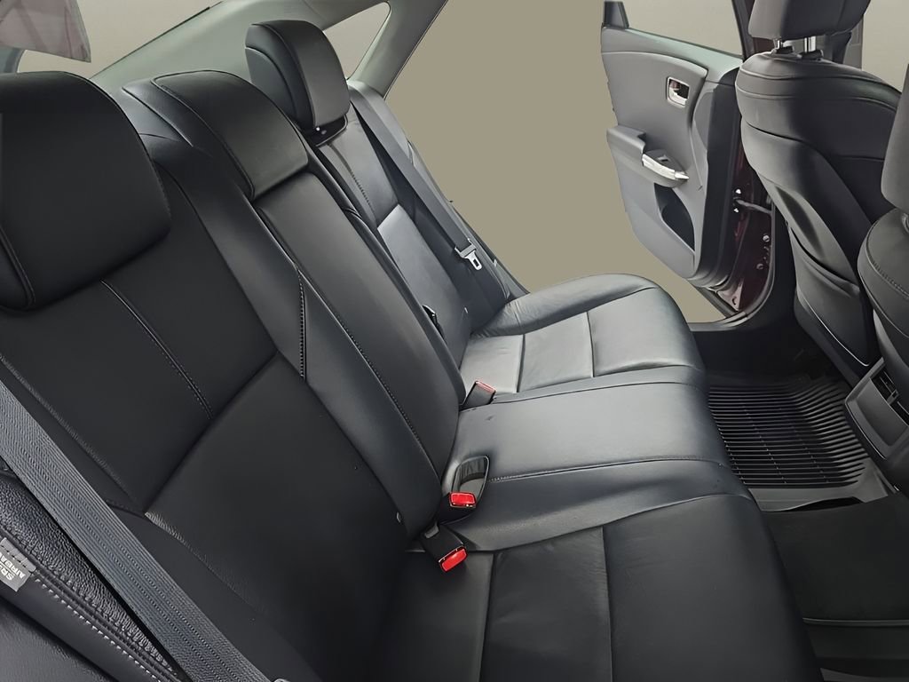 Used 2017 Toyota Avalon XLE Plus image 18