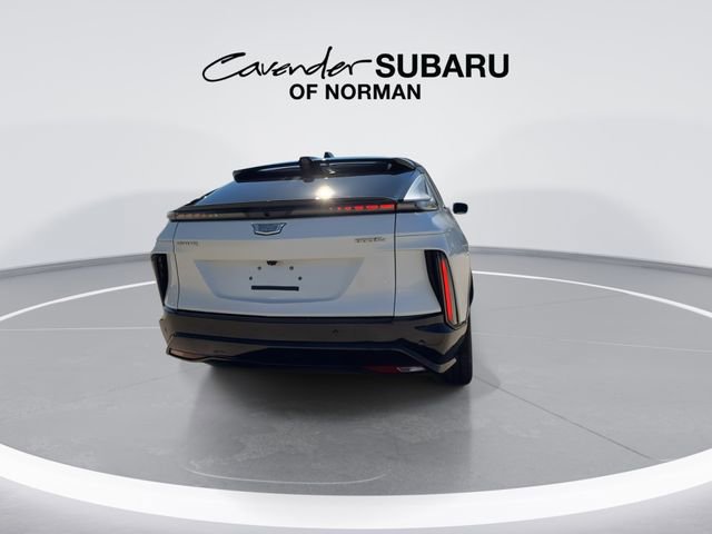 Used 2025 Cadillac Lyriq Sport AWD/4WD image 7