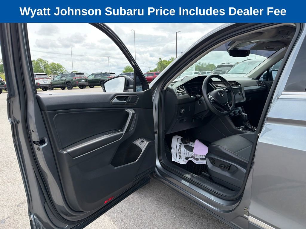 Used 2021 Volkswagen Tiguan SEL FWD image 14