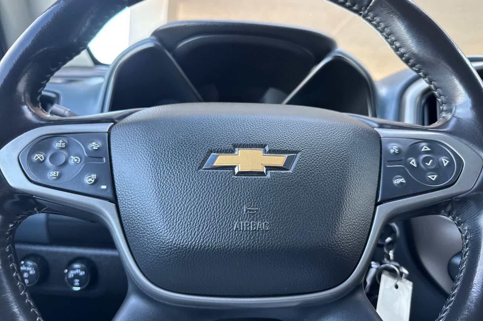 Used 2021 Chevrolet Colorado Z71 w/ Safety Package AWD/4WD image 23