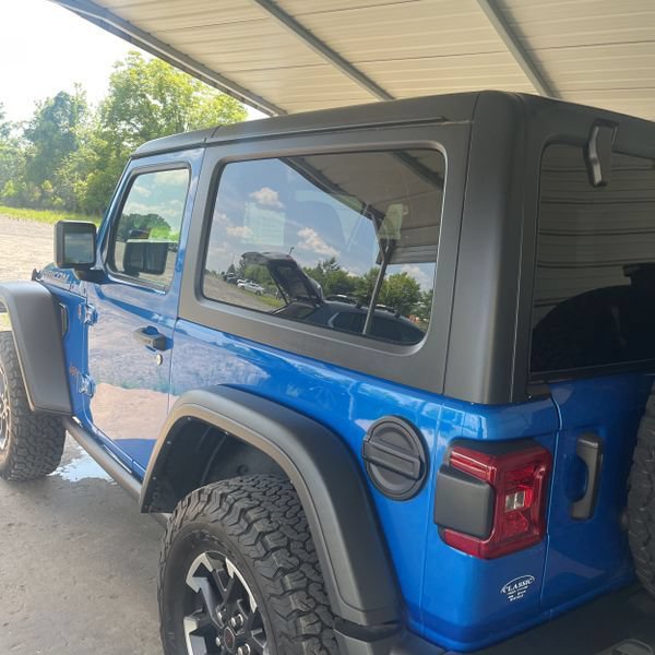 Used 2024 Jeep Wrangler Rubicon w/ Convenience Group AWD/4WD image 9