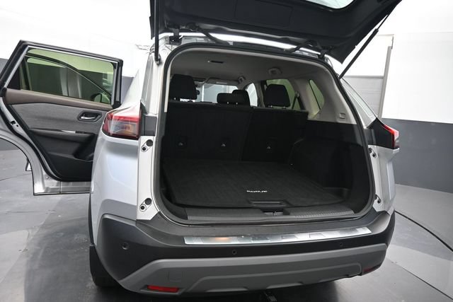 Used 2023 Nissan Rogue SV AWD/4WD image 8