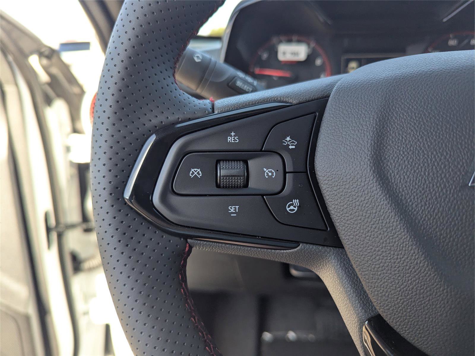 New 2026 Chevrolet Trax RS w/ Driver Confidence Package FWD image 28