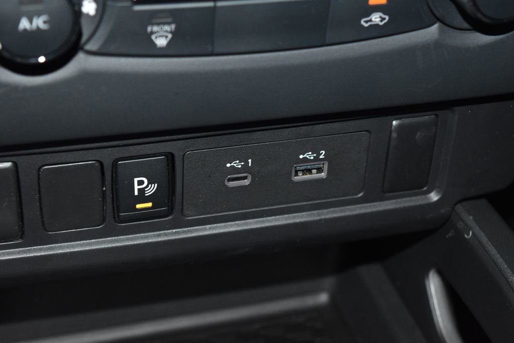 Certified 2024 Nissan Frontier SV w/ Technology Package image 14