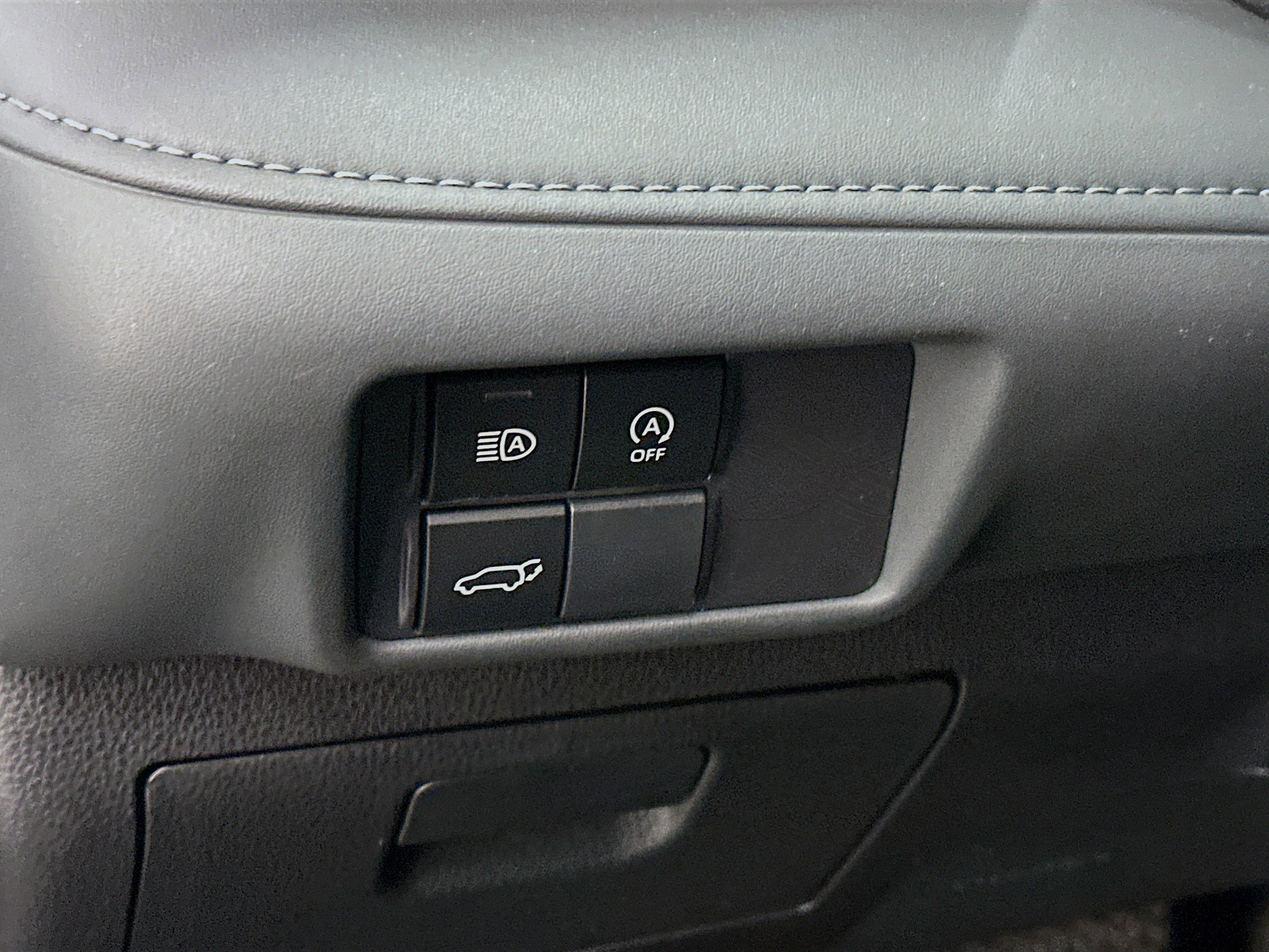 Used 2023 Toyota Highlander LE image 17