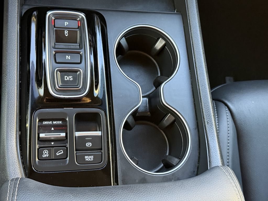 Used 2025 Honda Pilot EX-L image 25