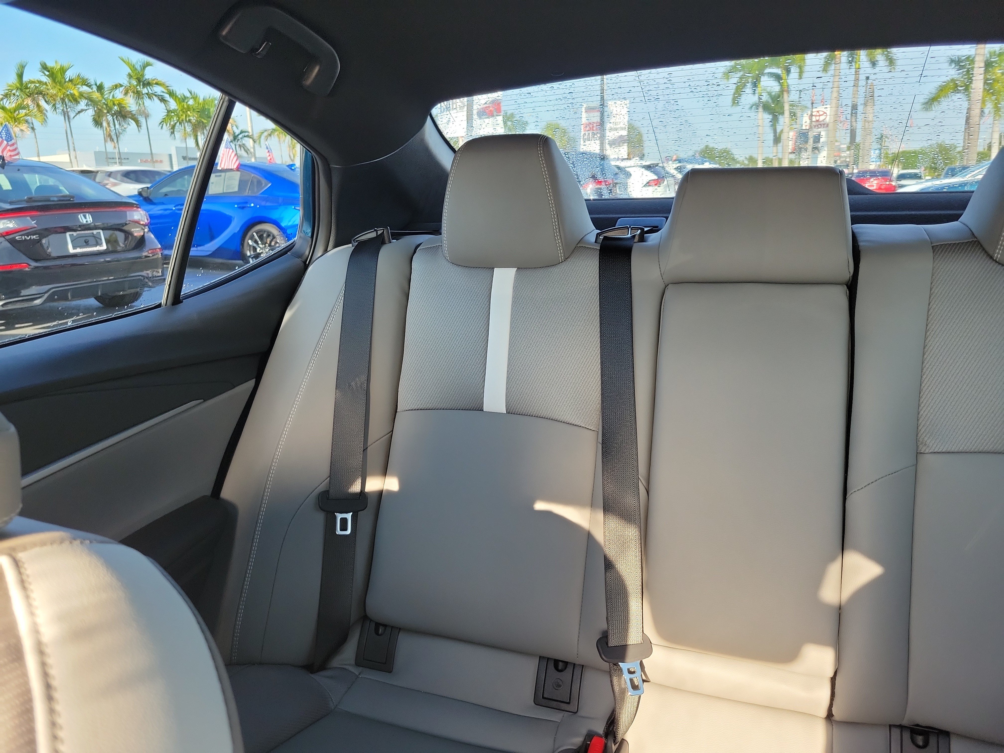 Used 2025 Toyota Camry SE FWD image 20