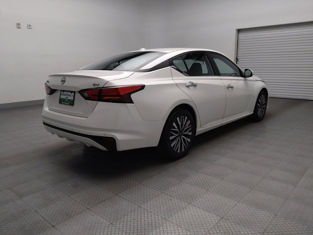 Used 2023 Nissan Altima 2.5 SV image 9