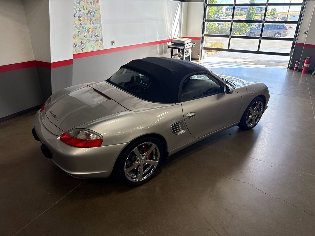 Used 2004 Porsche Boxster S image 5