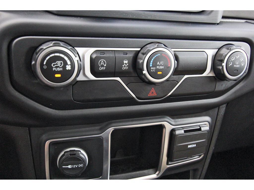 Used 2020 Jeep Gladiator Sport w/ Trailer Tow Package AWD/4WD image 22
