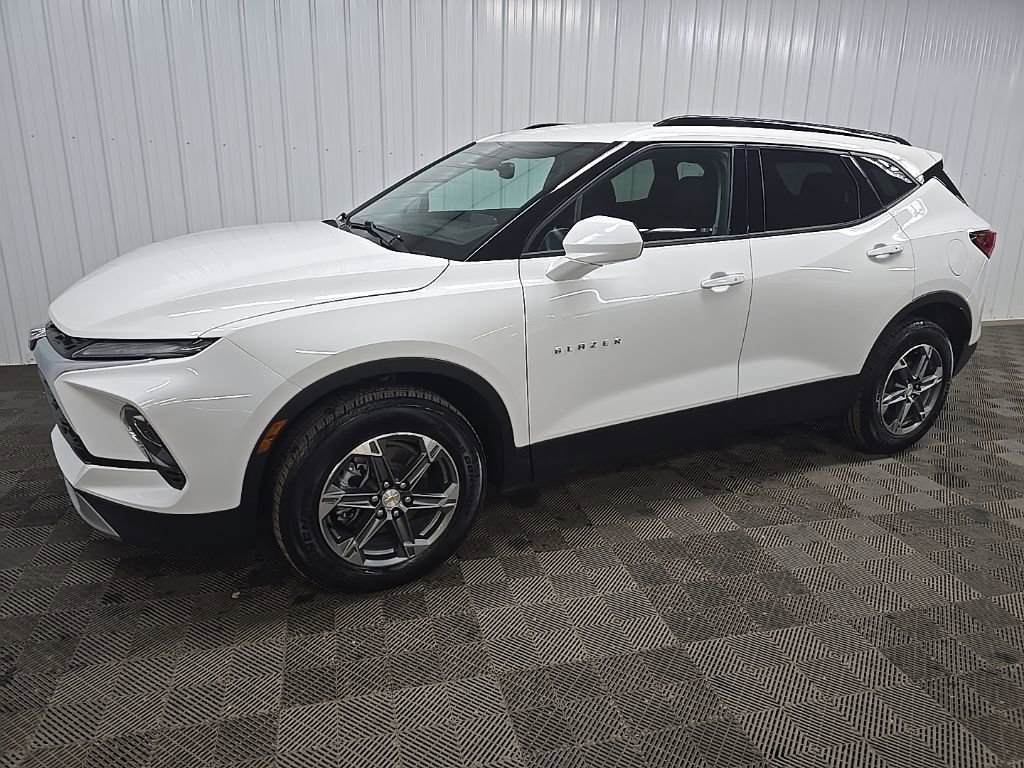 Used 2023 Chevrolet Blazer LT w/ Convenience Package image 6