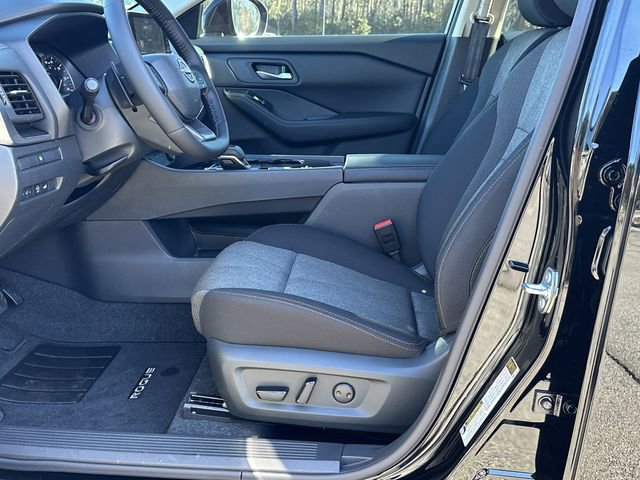 New 2026 Nissan Rogue SV image 10