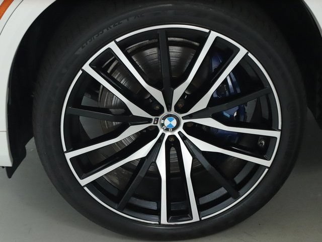 Used 2021 BMW X5 M50i w/ Premium Package AWD/4WD image 39