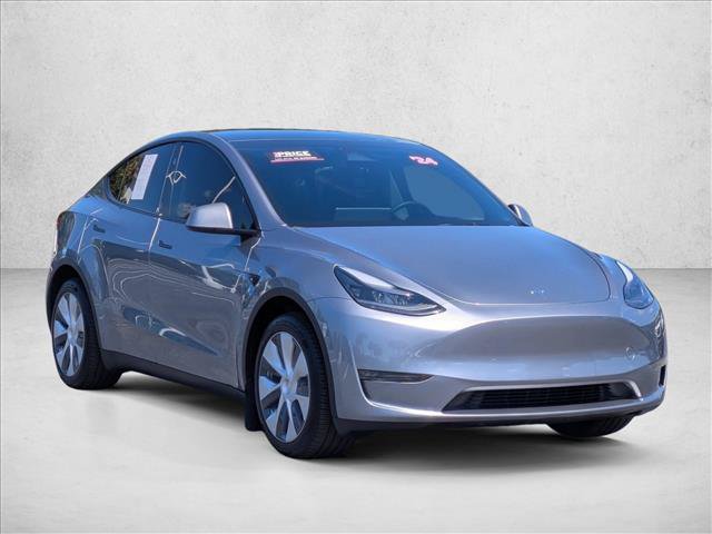 Used 2024 Tesla Model Y Long Range AWD/4WD image 2