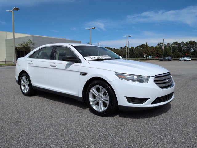 Used 2018 Ford Taurus SE FWD image 3