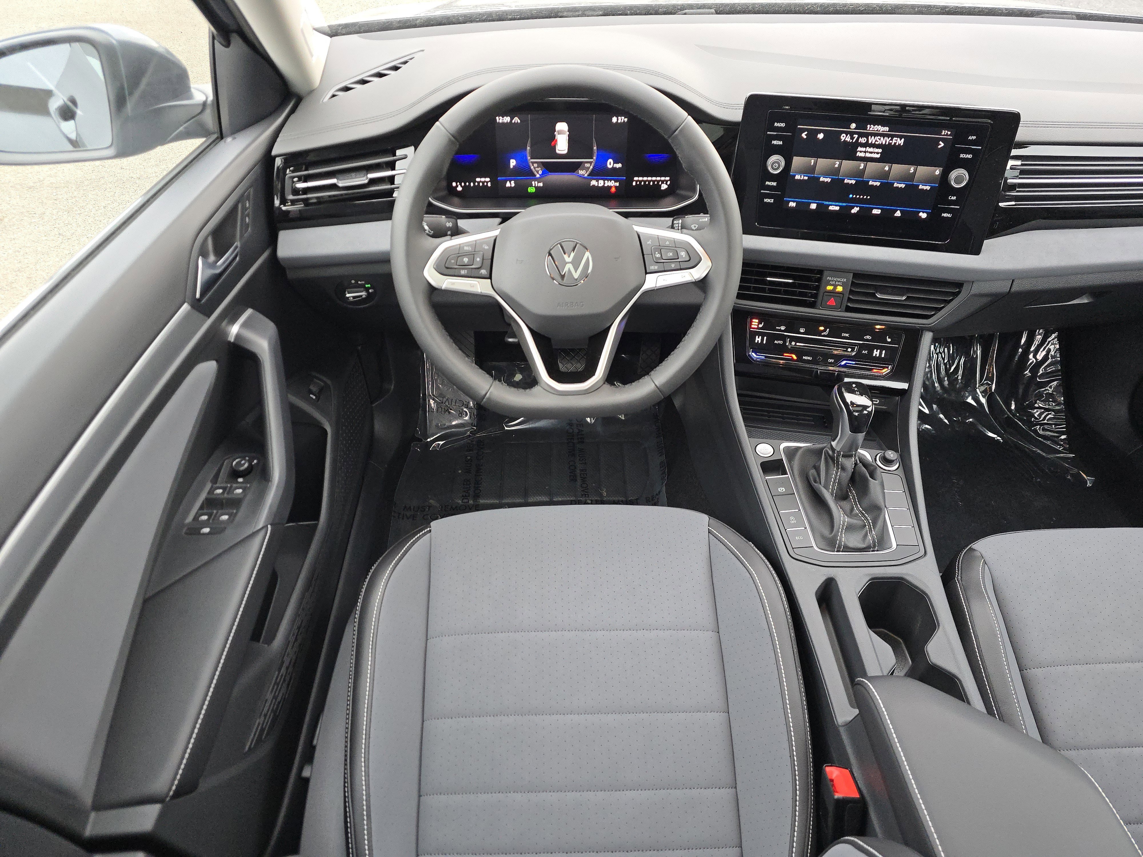 New 2026 Volkswagen Jetta SE image 18