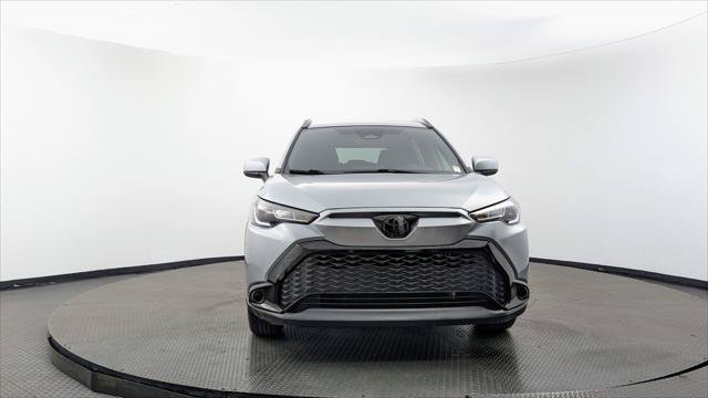 Used 2023 Toyota Corolla Cross AWD Hybrid image 11