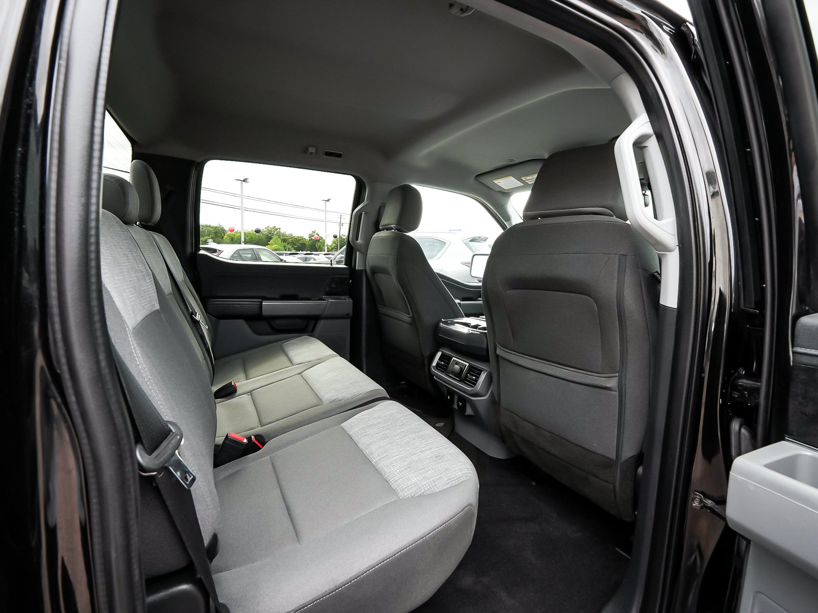 Used 2023 Ford F150 Lightning XLT AWD/4WD image 39