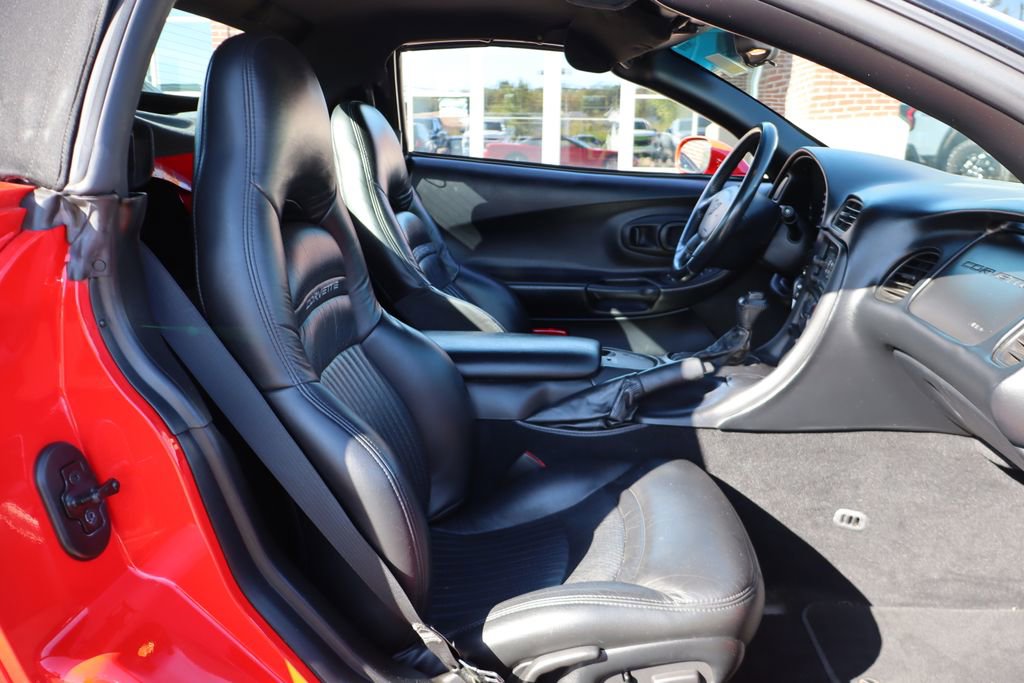 Used 2000 Chevrolet Corvette Convertible image 33