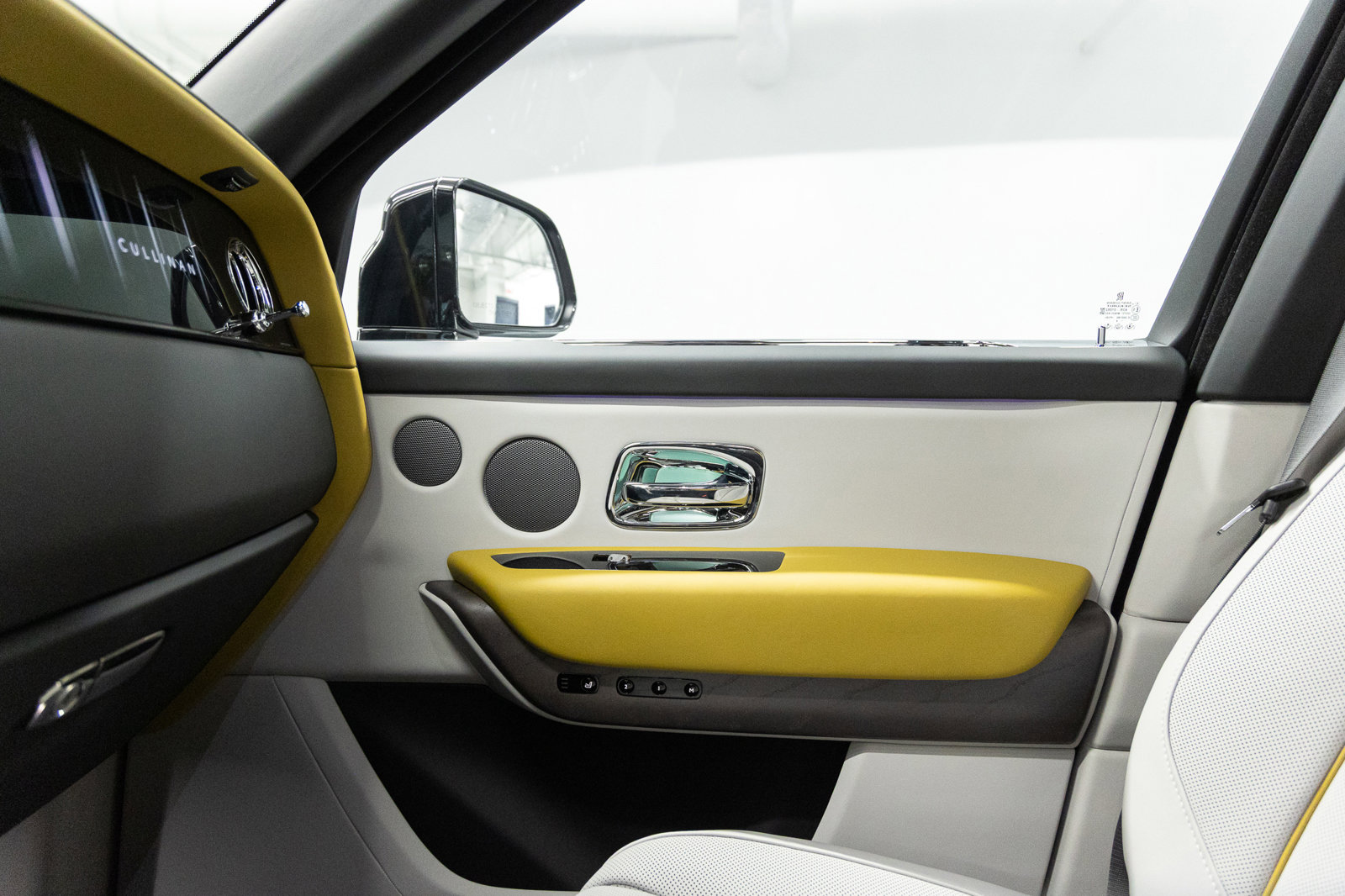 New 2026 Rolls-Royce Cullinan image 18